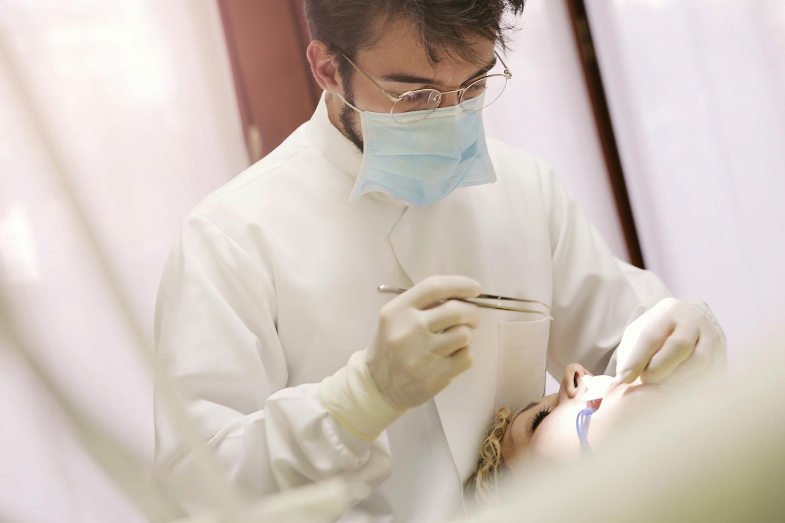 Zahnchirurgie — Maritima Dental & Esthetics